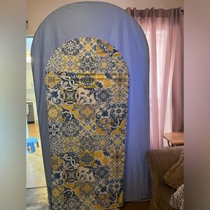 Photo backdrop arch and covers